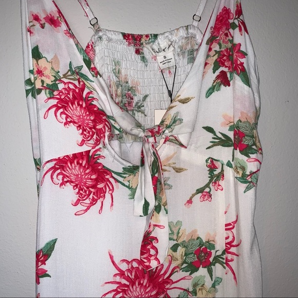 BNWT Women’s Floral Maxi - Picture 3 of 8
